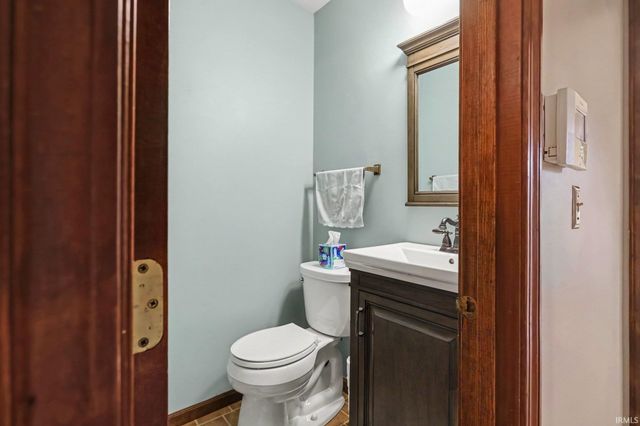 1629 Ladbrooke Lane, South Bend, IN 46614