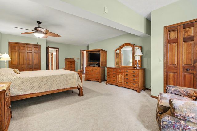 1629 Ladbrooke Lane, South Bend, IN 46614