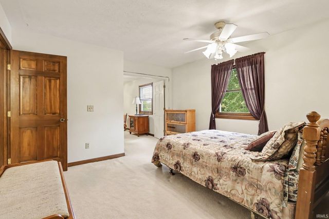 1629 Ladbrooke Lane, South Bend, IN 46614