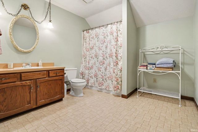 1629 Ladbrooke Lane, South Bend, IN 46614