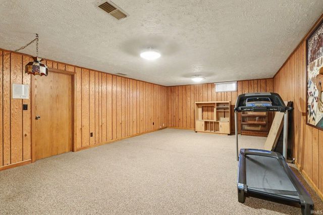1629 Ladbrooke Lane, South Bend, IN 46614