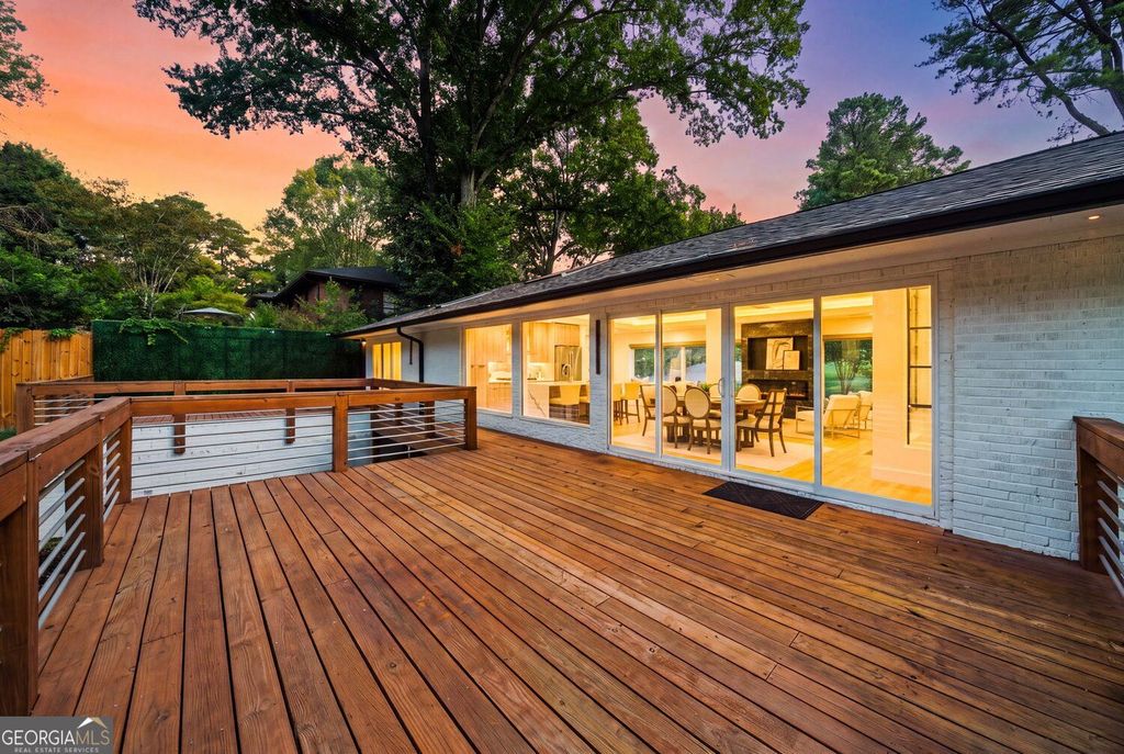 154 Cromwell Road NE, Sandy Springs, GA 30328 — photo 3