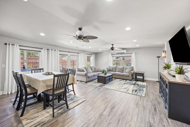 1705 Houndstooth Glen, Lexington, KY 40515