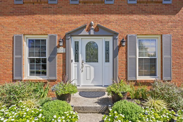 1705 Houndstooth Glen, Lexington, KY 40515