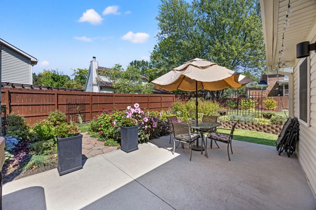 1705 Houndstooth Glen, Lexington, KY 40515