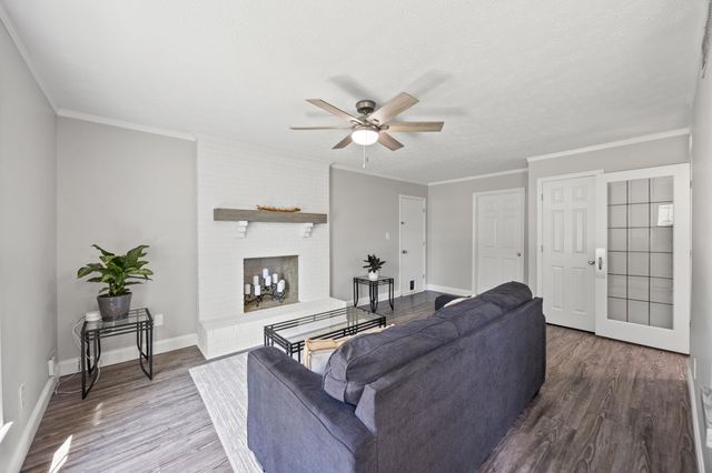 1705 Houndstooth Glen, Lexington, KY 40515