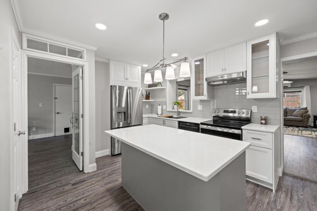 1705 Houndstooth Glen, Lexington, KY 40515