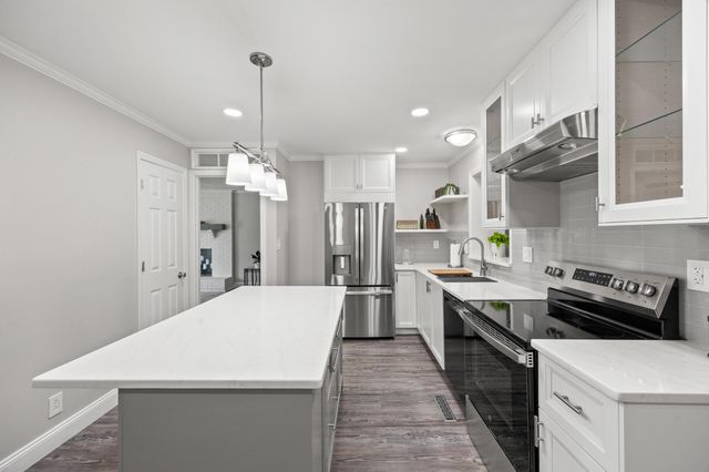 1705 Houndstooth Glen, Lexington, KY 40515