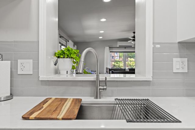 1705 Houndstooth Glen, Lexington, KY 40515