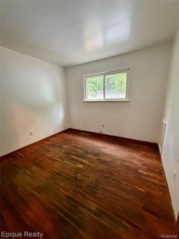 2807 Margate Circle, Flint, MI 48506