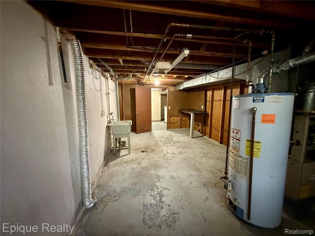 2807 Margate Circle, Flint, MI 48506