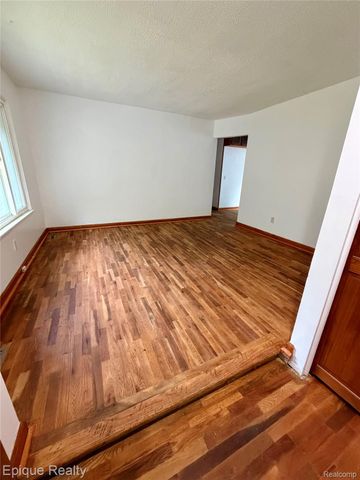 2807 Margate Circle, Flint, MI 48506