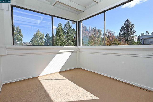 1361 Singingwood Ct 7, Walnut Creek, CA 94595