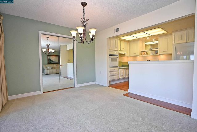 1361 Singingwood Ct 7, Walnut Creek, CA 94595