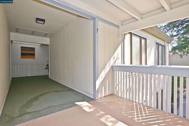 1361 Singingwood Ct 7, Walnut Creek, CA 94595