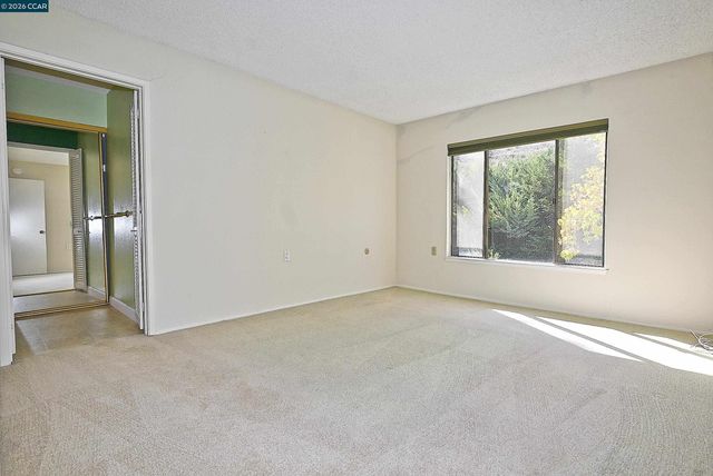 1361 Singingwood Ct 7, Walnut Creek, CA 94595