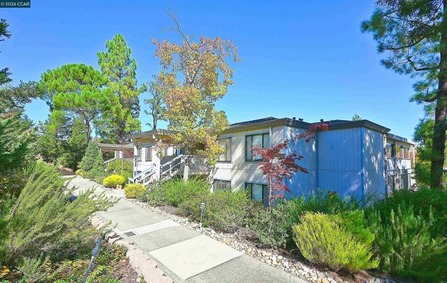 1361 Singingwood Ct 7, Walnut Creek, CA 94595