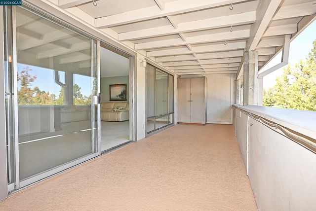 1361 Singingwood Ct 7, Walnut Creek, CA 94595