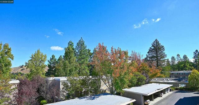 1361 Singingwood Ct 7, Walnut Creek, CA 94595
