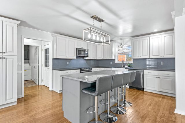 2200 Crescentview Rd, Pulaski, TN 38478