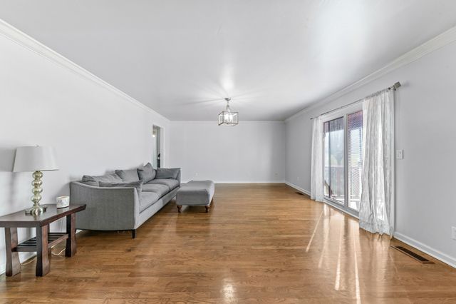 2200 Crescentview Rd, Pulaski, TN 38478