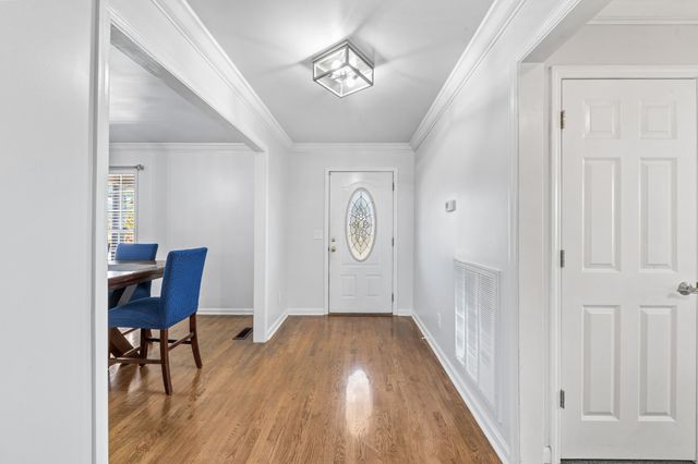 2200 Crescentview Rd, Pulaski, TN 38478