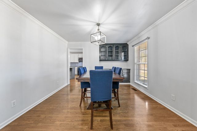 2200 Crescentview Rd, Pulaski, TN 38478