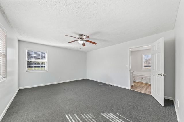 2200 Crescentview Rd, Pulaski, TN 38478