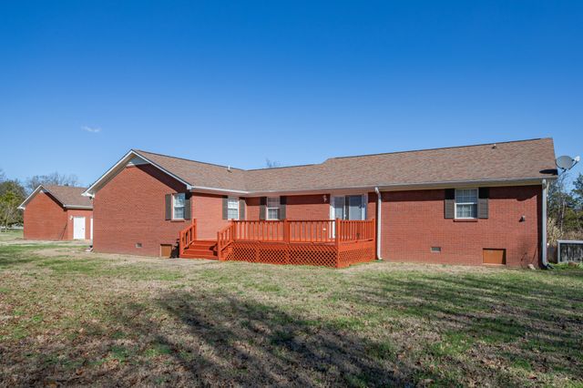 2200 Crescentview Rd, Pulaski, TN 38478