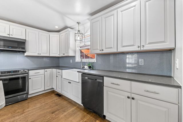 2200 Crescentview Rd, Pulaski, TN 38478