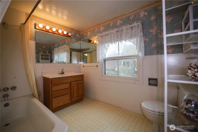 1302 Arnold Street, Aberdeen, WA 98520