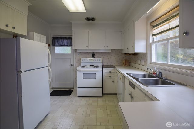 1302 Arnold Street, Aberdeen, WA 98520