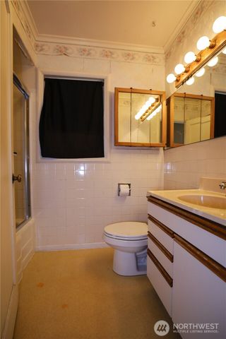 1302 Arnold Street, Aberdeen, WA 98520