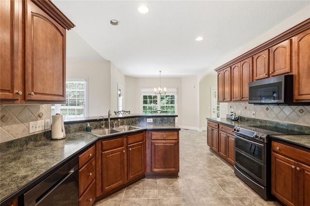 1901 N Regent Park Drive, Bellbrook, OH 45305