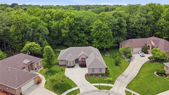 1901 N Regent Park Drive, Bellbrook, OH 45305