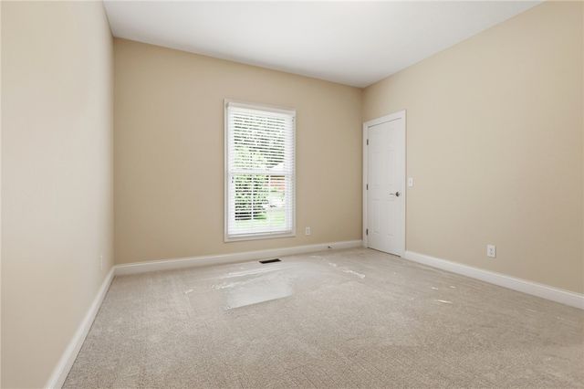 1901 N Regent Park Drive, Bellbrook, OH 45305