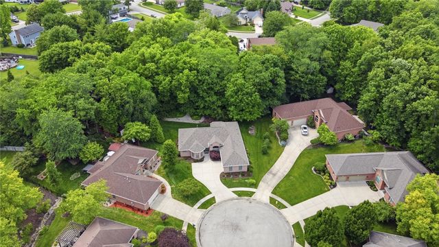 1901 N Regent Park Drive, Bellbrook, OH 45305