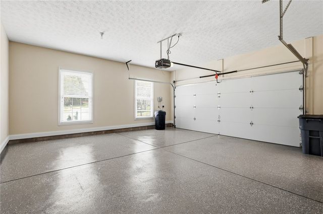 1901 N Regent Park Drive, Bellbrook, OH 45305