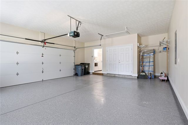 1901 N Regent Park Drive, Bellbrook, OH 45305