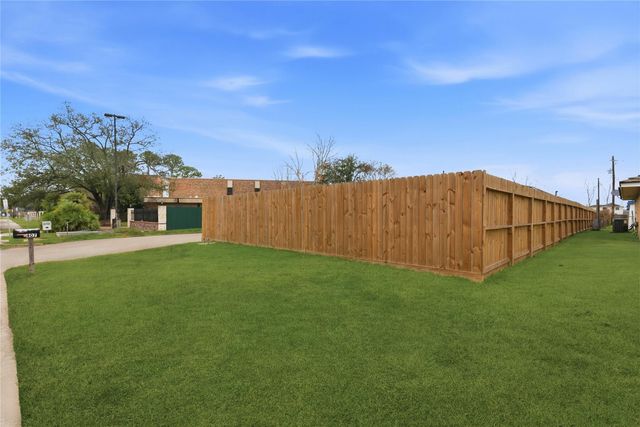 407 Present Street, Missouri City, TX 77489