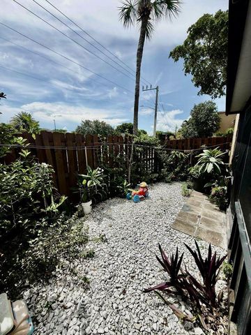 5601 Blueberry Ct 157, Lauderhill, FL 33313