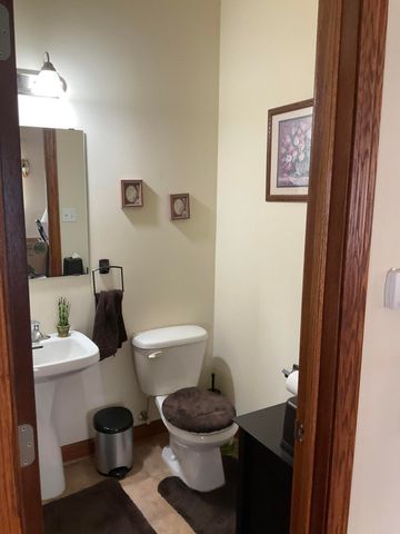 1731 Senator Drive, East Chicago, IN 46312