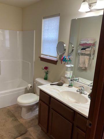 1731 Senator Drive, East Chicago, IN 46312
