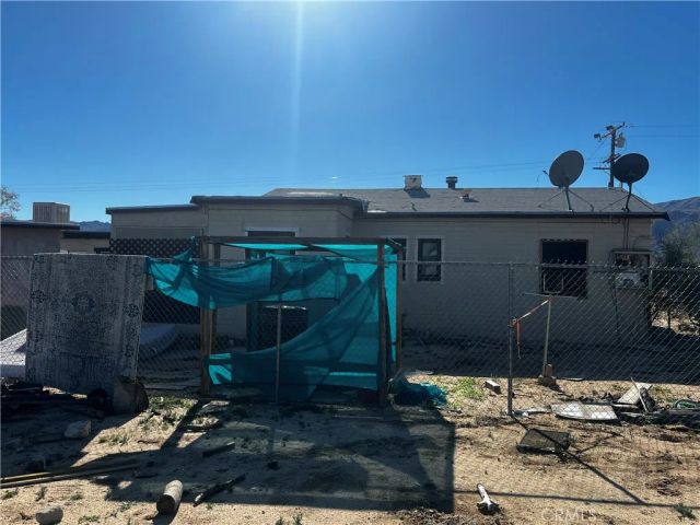 74262 El Paseo Drive, 29 Palms, CA 92277
