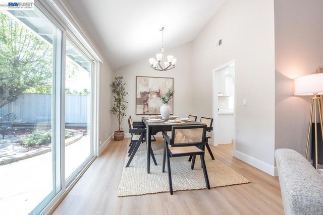 4566 Fellows St, Union City, CA 94587