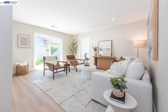 4566 Fellows St, Union City, CA 94587