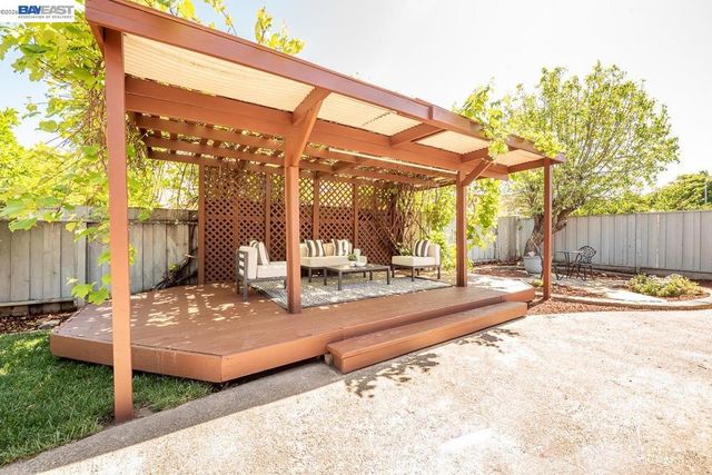 4566 Fellows St, Union City, CA 94587