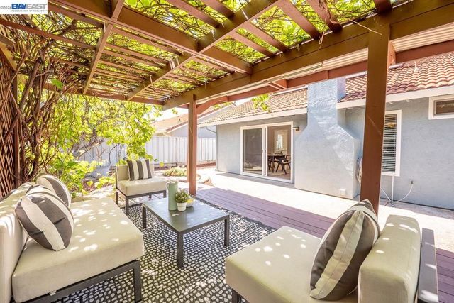 4566 Fellows St, Union City, CA 94587