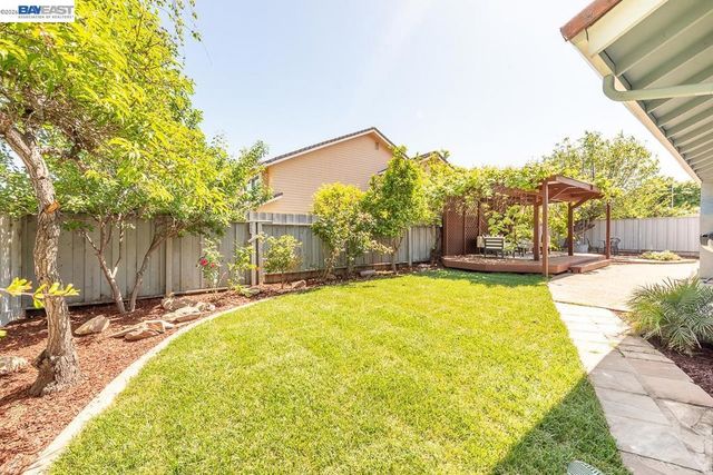4566 Fellows St, Union City, CA 94587