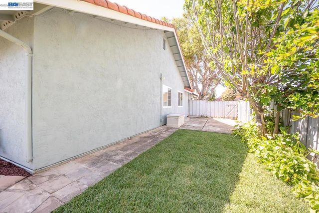 4566 Fellows St, Union City, CA 94587